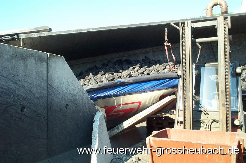 THL Weilbach, Linde Werk IV 068.jpg - Trennwand gebrochen